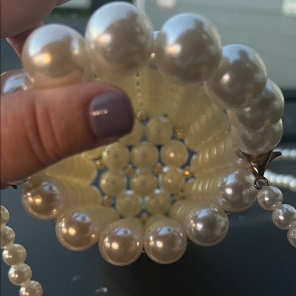 Elegant Pearl Beaded Handbag - Picture 2 of 6